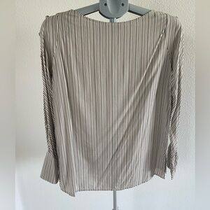 Chic Striped Blouse in Black and White